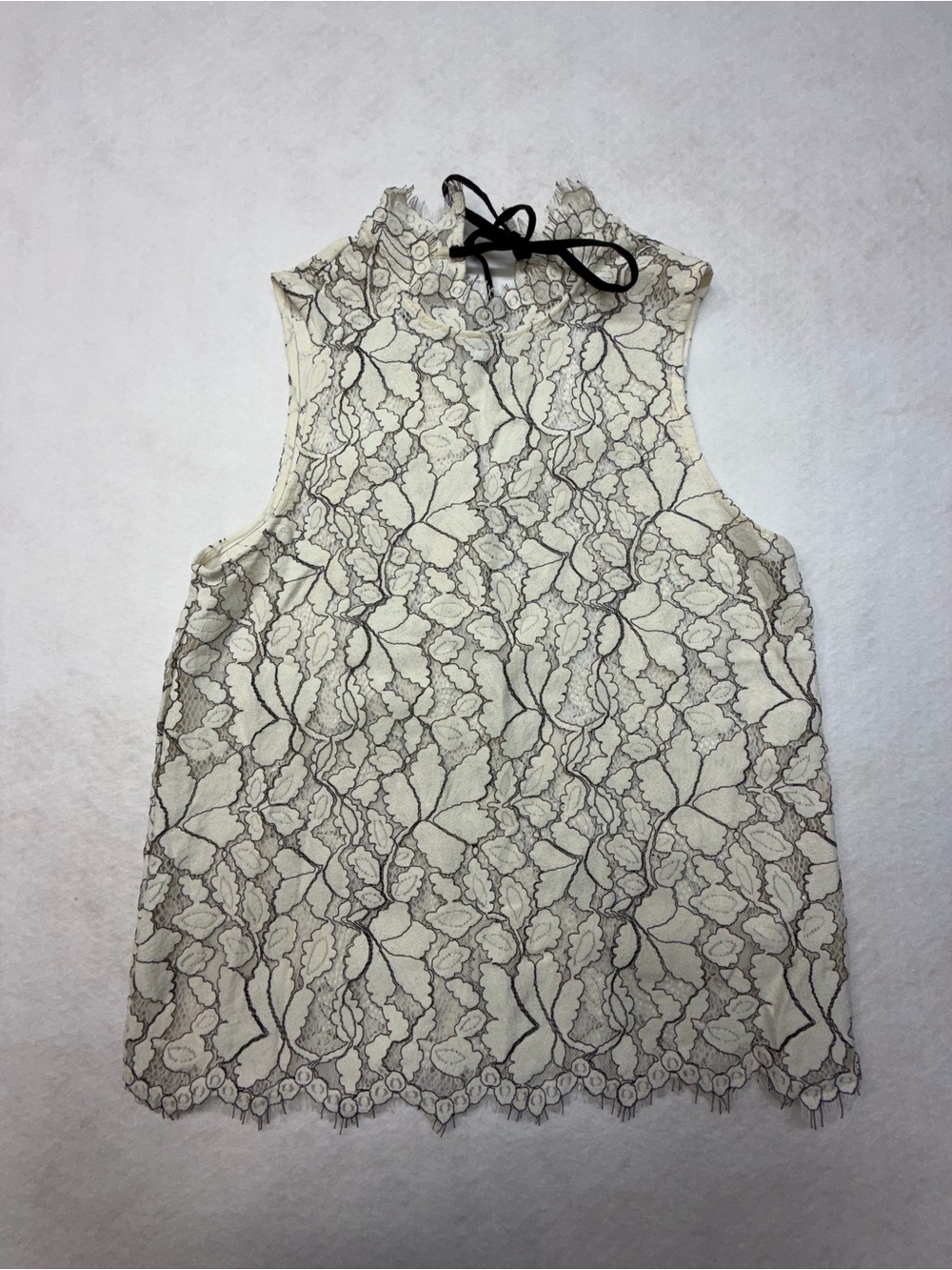 Sleeveless Lace High-Neck Top with Tie Detail - Cream/Black